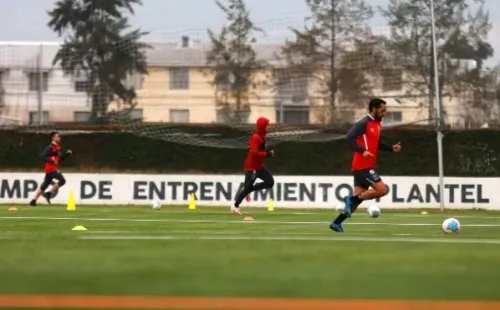 Colo Colo en la vuelta a los entrenamientos (Agencia Uno)