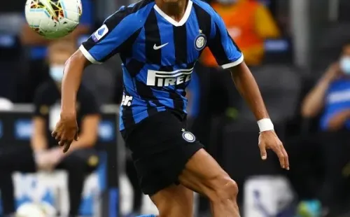 La Gazzetta Dello Sport anunció a Sánchez como suplente, mientras que Sky Sports lo anuncia como titular ante Atalanta.