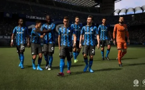 Alexis junto a Lukaku en la presentación del Inter en el FIFA 21.