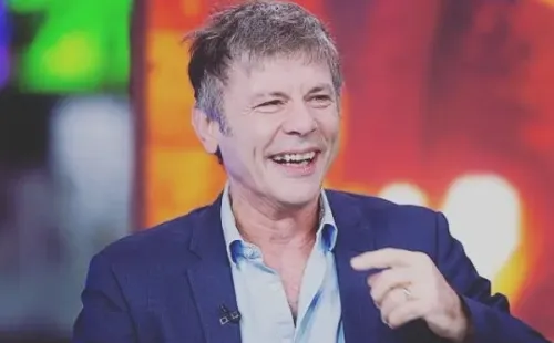 Bruce Dickinson, voz de Iron Maiden, en una de sus charlas con los fanáticos.