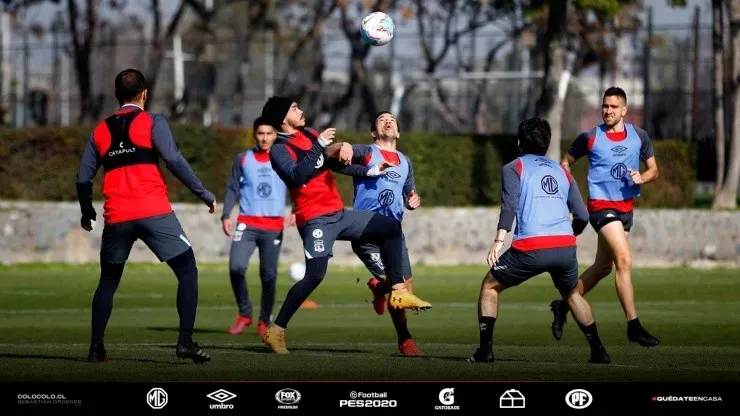 Colo Colo entrena en el Estadio Monumental, y pronto pasará a la fase de trabajos 11 contra 11 en la cancha, según adelantó el jugador Pablo Mouche en conversación con el canal TyC Sports, de Argentina.