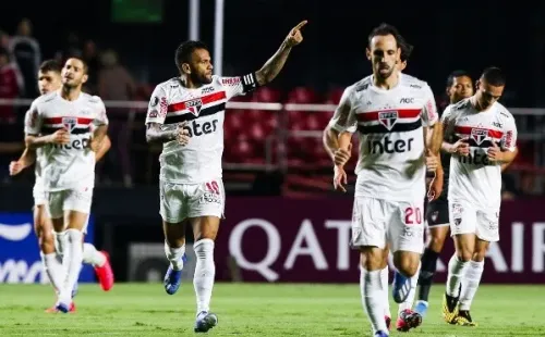 Dani Alves es el capitán y referente de Sao Paulo. De hecho, es el jugador que recibe el sueldo más alto del plantel. (FOTO: Getty)
