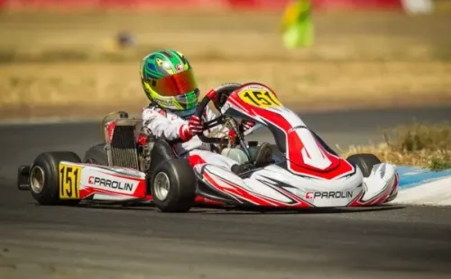 El piloto chileno de 12 años se prepara actualmente para competir en el Campeonato Europeo en Sarno, Italia, entre el 20 y 23 de agosto.