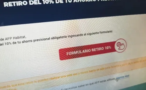 Al mediodía del jueves, se registraron 8.123.079 solicitudes para el retiro del 10% de los fondos de pensiones, lo que corresponde al 74% de los afiliados a nivel nacional. Foto: Agencia Uno