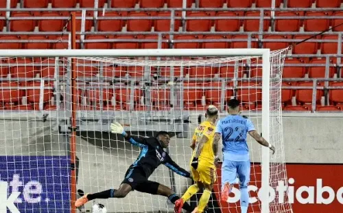 Eduardo Vargas convierte ante el New York City en la Concachampions (Getty Images)