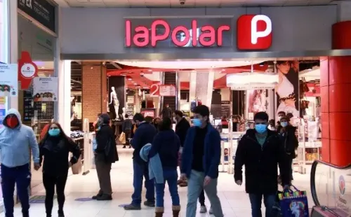 Chile supera los 10 mil fallecidos por el coronavirus justo cuando el Gobierno busca sacar adelante su plan de desconfinamiento. Foto: Agencia Uno