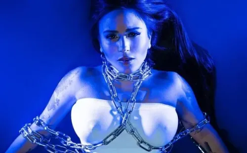 La imagen compartida por Blue Mary, para adelantar el clip de “Días Nublados”.