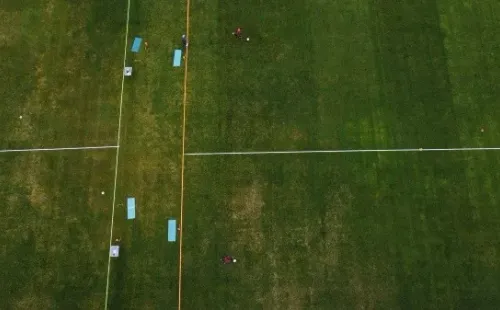 Los clubes de Primera y Primera B están cumpliendo con los protocolos para entrenar en cancha y a la espera de que las autoridades aprueben el regreso del Campeonato Nacional. (FOTO: Agencia Uno)