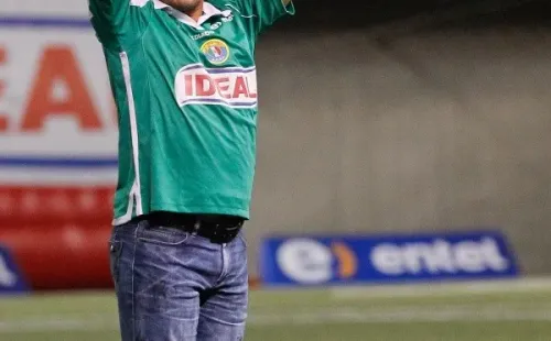 Salvador Cabañas y su homenaje en Audax Italiano