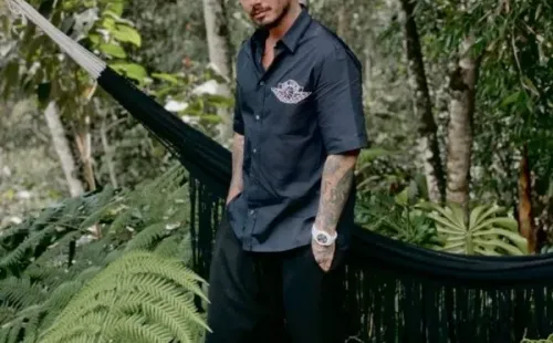 “Seguimos”, dice J Balvin al compartir esta imagen en Instagram.