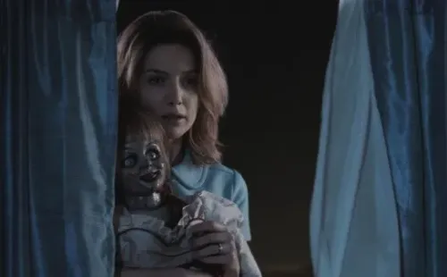Annabelle Wallis en “Annabelle”, de 2014.
