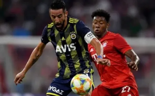 Tras su salida del Fenerbahce, Mauricio Isla ha intentando definir cuál será su próximo club. Todo parece indicar que su destino está en Brasil junto a Flamengo. Foto: Getty Images
