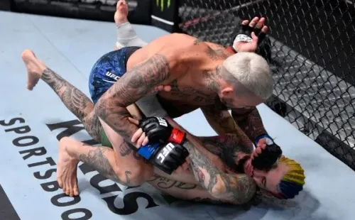 Marlon “Chito” Vera destrozó a un Sean O’Malley que se lesionó en plena pelea. Foto: Getty Images