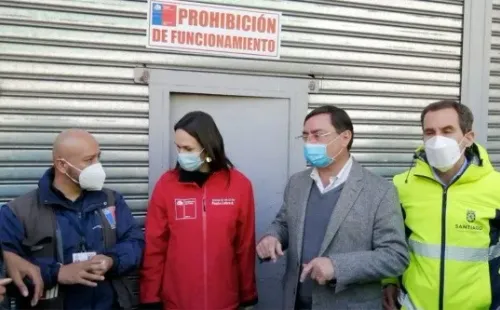 Las autoridades decidieron clausurar el Mall Chino,