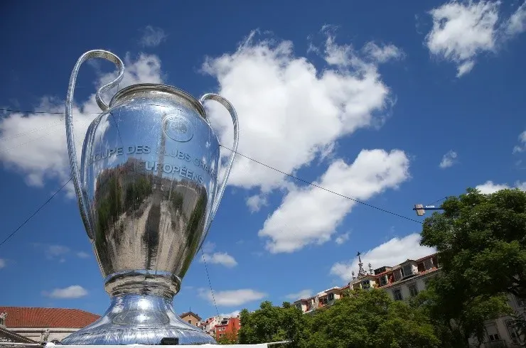 Bayern Múnich o el Lyon lucharán por alzar la orejona este domingo 23 de agosto en el Estadio da Luz de Lisboa, en Portugal, donde se está jugando la ronda final de la Champions League.