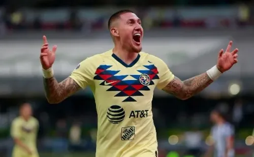 El chileno no quiere que su primogénito siga sus pasos en el fútbol, ya que asegura que hay mucha envidia en el ambiente.