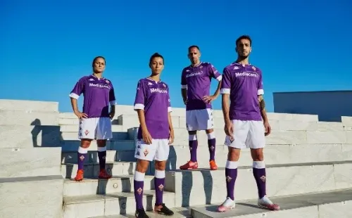 La nueva camiseta de Fiorentina y Erick Pulgar.