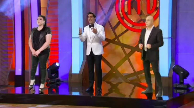Las versiones holográficas de la chef Fernanda y el chef Rausch.