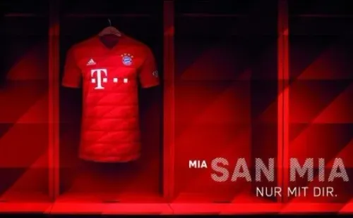 La actual camiseta del Bayern Múnich tiene el diseño de su icónico estadio