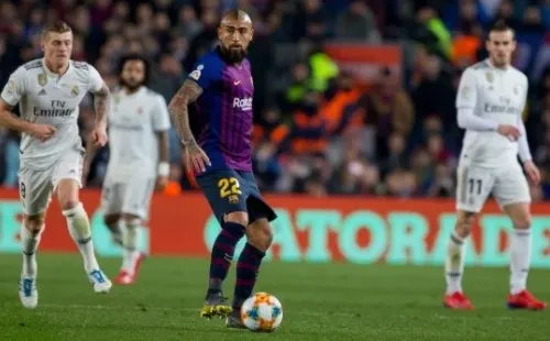 Arturo Vidal se va de Barcelona