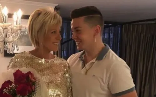 Raquel Argandoña junto a su hijo Nano Calderón.