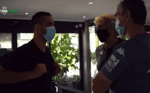 Claudio Bravo se une al Real Betis