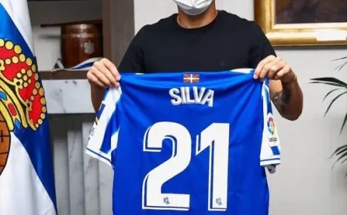 Silva recibió el diagnóstico positivo por COVID a horas de haber sido presentado por la Real Sociedad.