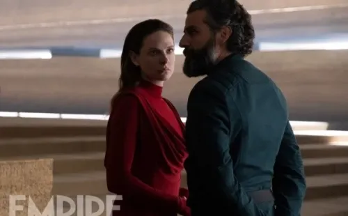 Lady Jesssica (Rebeca Fergusson) y el Duque Leto Atreides (Oscar Isaac), en el inicio de “Dune”.