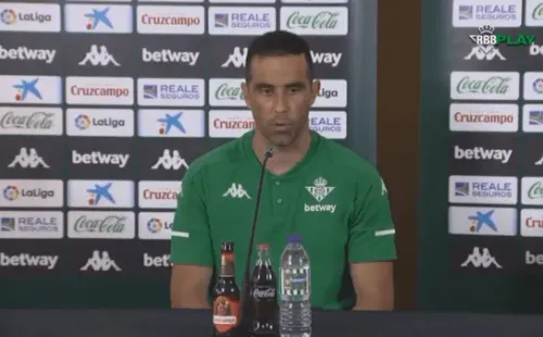 Claudio Bravo no se refiere a Lionel Messi