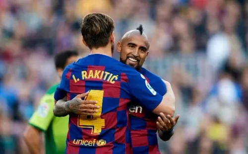 Rakitic dejó entrever que no sumó muchos minutos por la “amistad” que existía entre Lionel Messi y Arturo Vidal. Foto: Getty Images