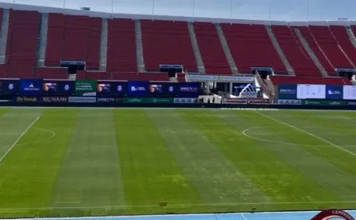 Pantallas laterales en el Estadio Nacional para el Superclásico