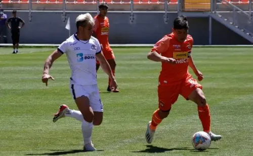 Cobreloa contra Santa Cruz en la Primera B.