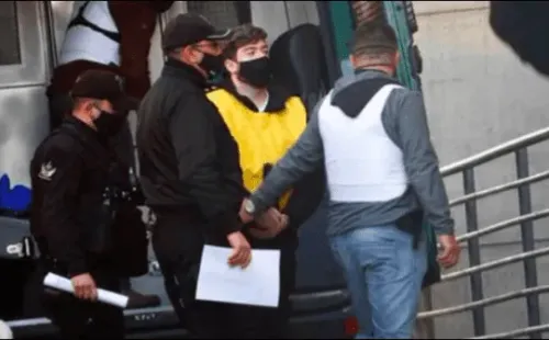 Nano Calderón en su ingreso a Santiago 1.