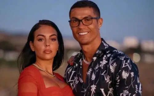 Cristiano y Georgina comenzaron a salir en 2016, y se rumorea que pronto podrían contraer matrimonio.