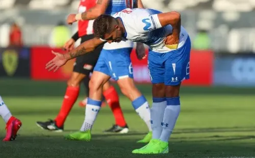 Pinares fue la gran figura de Universidad Católica en aquel encuentro ante Colo Colo. Foto: Agencia Uno