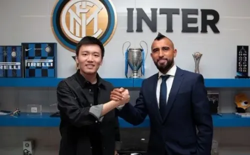 El fichaje de Arturo Vidal por el Inter de Alexis Sánchez tiene revolucionado al mundo del fútbol.