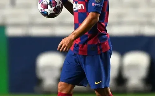 Suárez acordó la recisión de su contrato con el Barca y ahora está sin club.