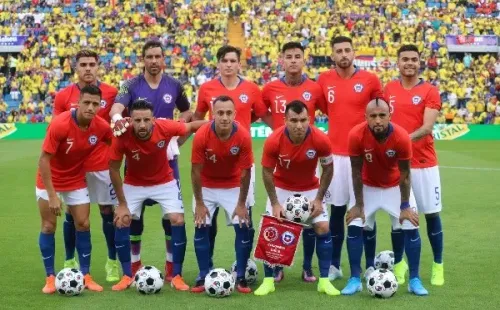 La última vez que Chile enfrentó a Colombia fue en un amistoso en octubre del año pasado y que marcó la reunión de los históricos de la Roja. Foto: Agencia Uno
