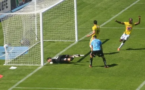 U de Conce no logró su tercer triunfo al hilo y nuevamente queda estancado en la zona media de la tabla. Foto: Agencia Uno