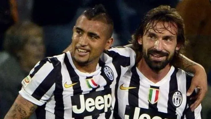 Andrea Pirlo y Arturo Vidal como amigos