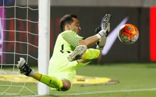 Claudio Bravo duda en las eliminatorias