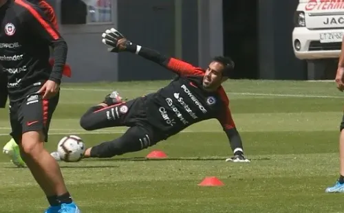 El reemplazante de Claudio Bravo en la selección chilena