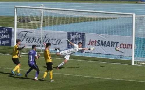 Deportes Concepción tuvo chances de abrir el marcador, pero se quedó con las ganas y terminó cayendo ante Fernández Vial. Foto: Agencia Uno