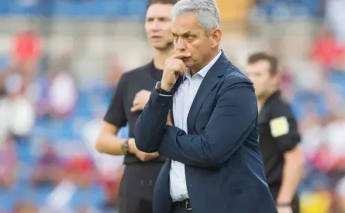 Reinaldo Rueda sufre con el “hospital” en la selección chilena. Foto: Agencia Uno