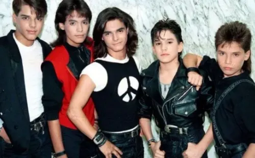 “Subete a mi moto”: La formación de Menudo para su exitosa carrera en los ochentas.