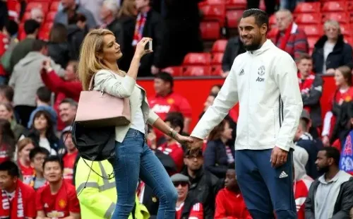 Eliana Guercio sacó las garras por su esposo y le pidió a Manchester United que lo dejaran partir.