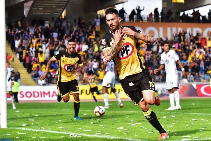 Pinilla buscará marcar de nuevo frente a un complicado Colo Colo (Foto: Agencia Uno)