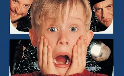 Uno de los tantos afiches originales de “Mi Pobre Angelito”, protagonizada por Macaulay Culkin.