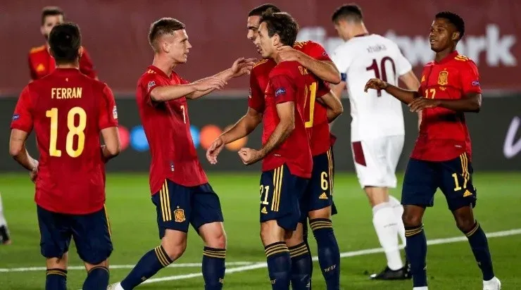 España quiere asegurar el liderato del Grupo D frente a Ucrania. Foto: Getty Images