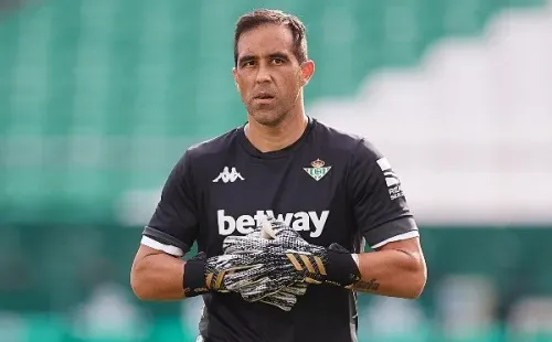 Bravo podría enfrentar este fin de semana a la Real Sociedad, equipo donde militó ocho años.
